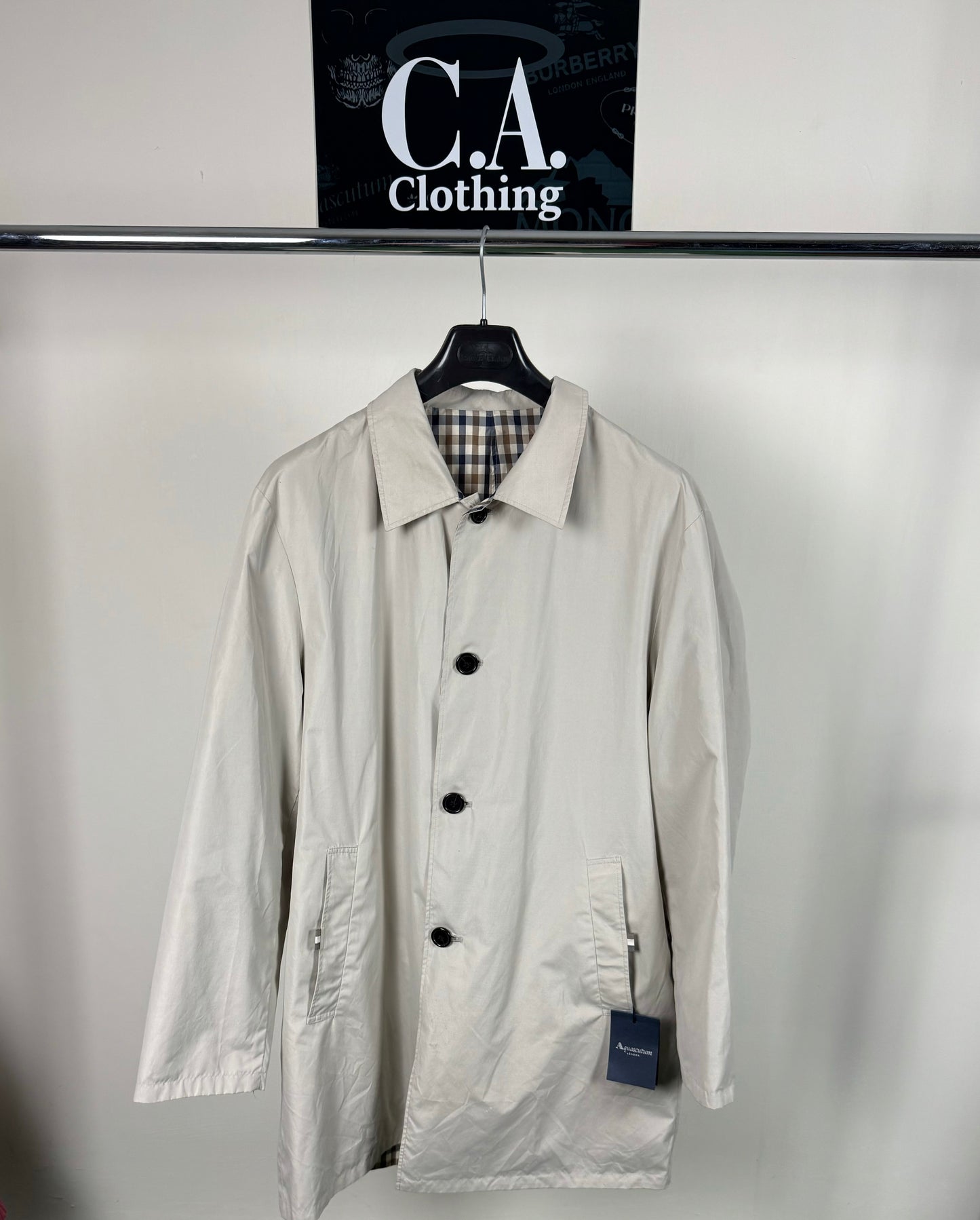 BNWTs Aquascutum Full Check Reversible Trench Coat Size (XL)