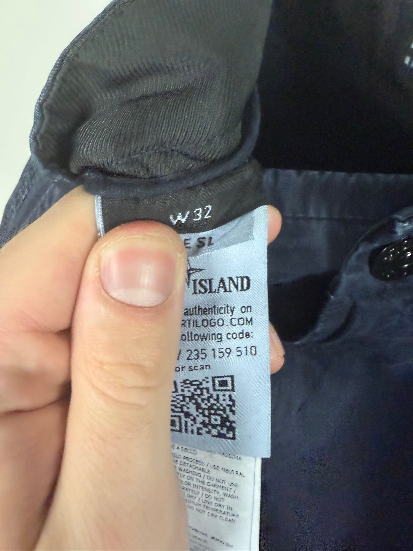 Stone Island Cargo Shorts 32W