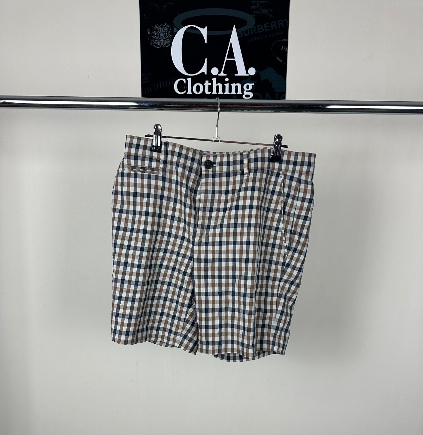 Aquascutum Check Shorts 30W