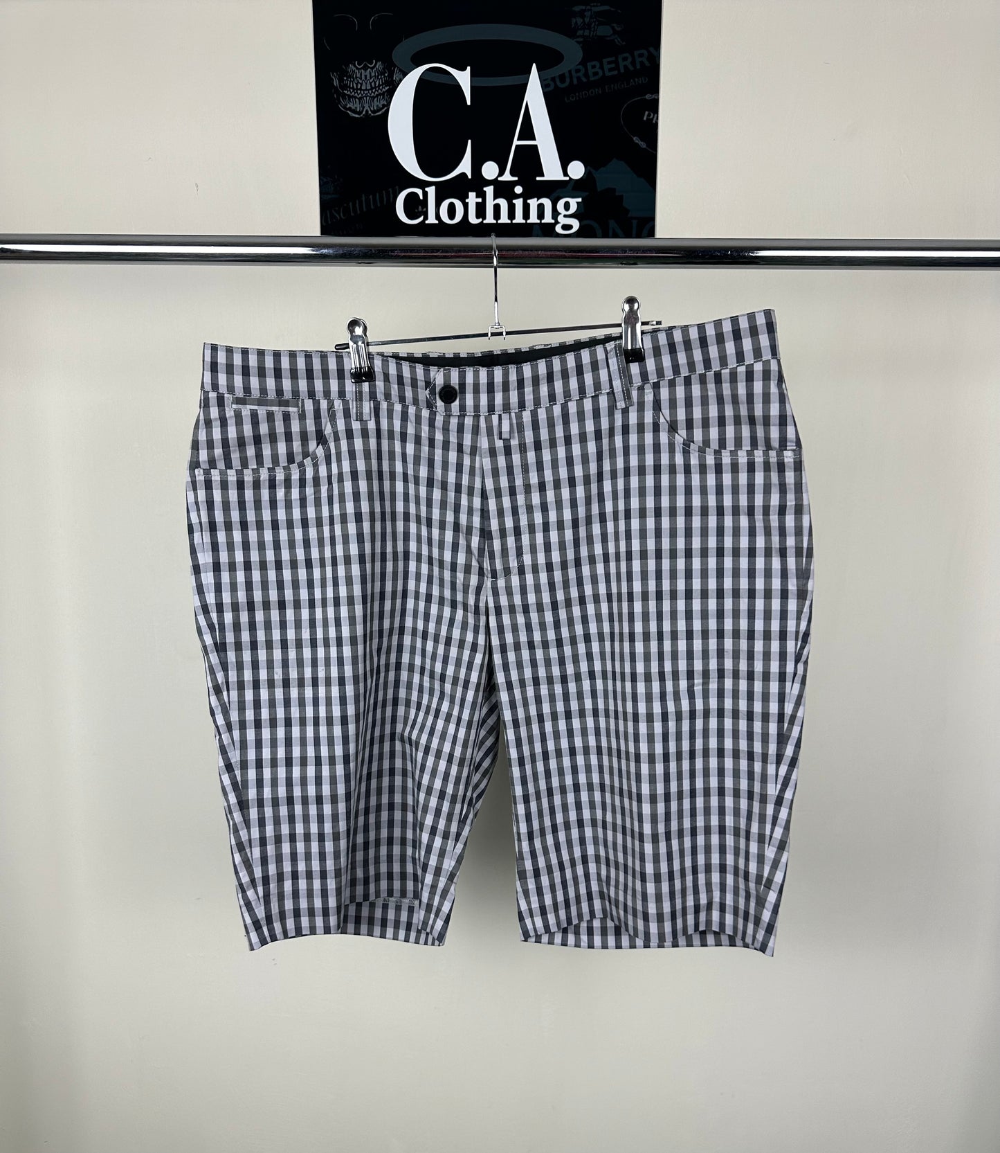 Aquascutum Dark Check Shorts 40W